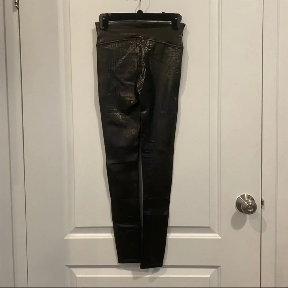 Spanx Faux Leather Croc Leggings in Color Shine - Picture 5 of 5
